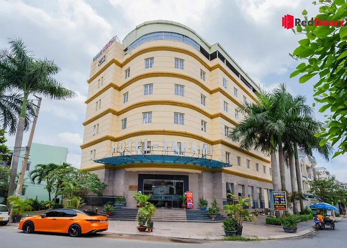 Reddoorz Tahami Hotel Near Kha Van Can